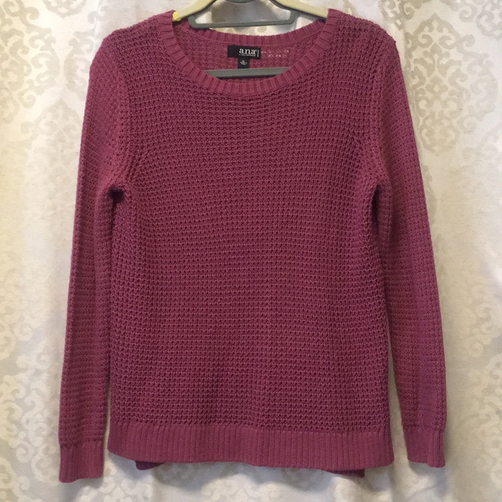 Loose-knit pullover cotton sweater